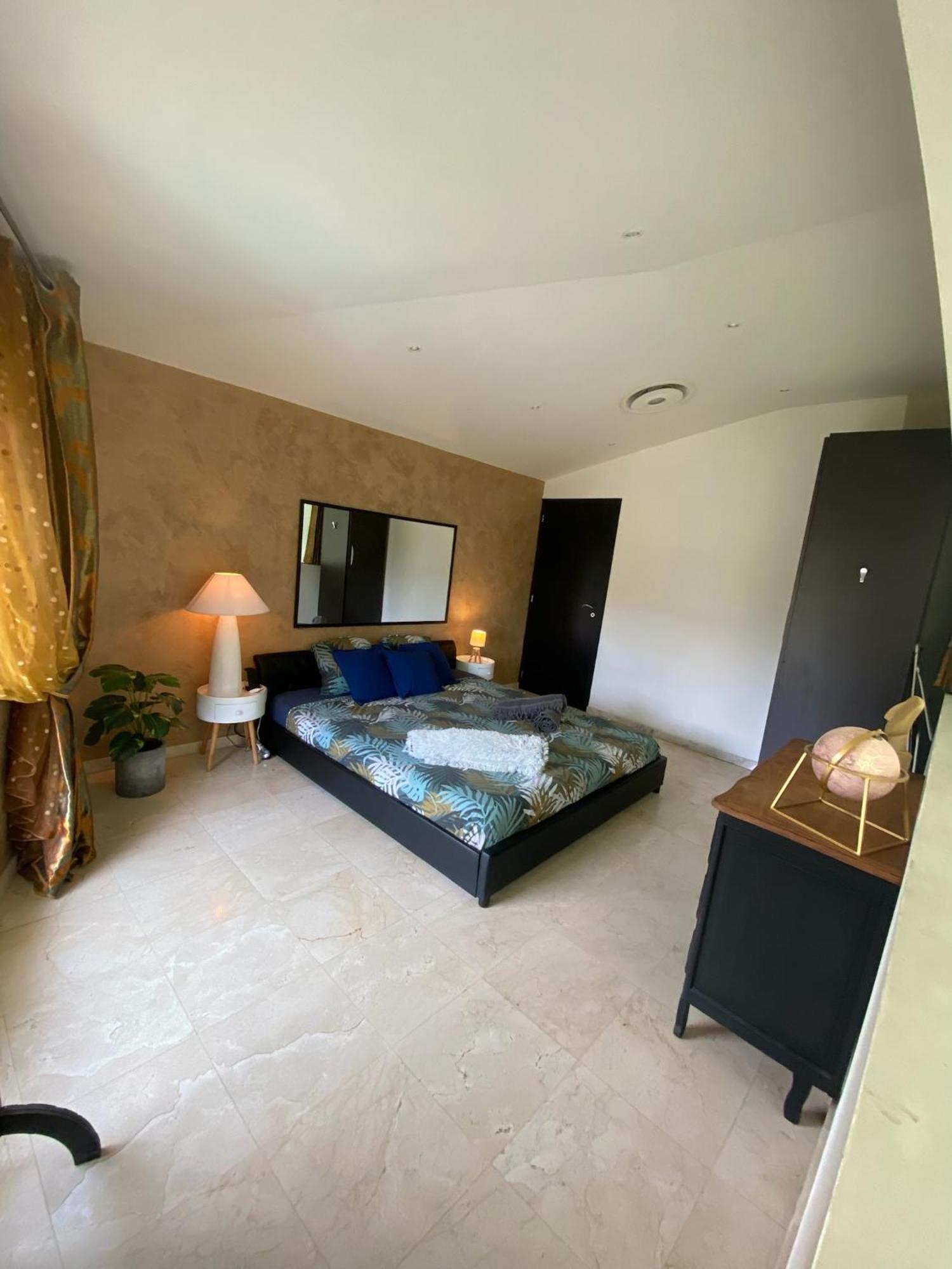 Villa St Jean Suite Romantique La Ciotat Camera foto
